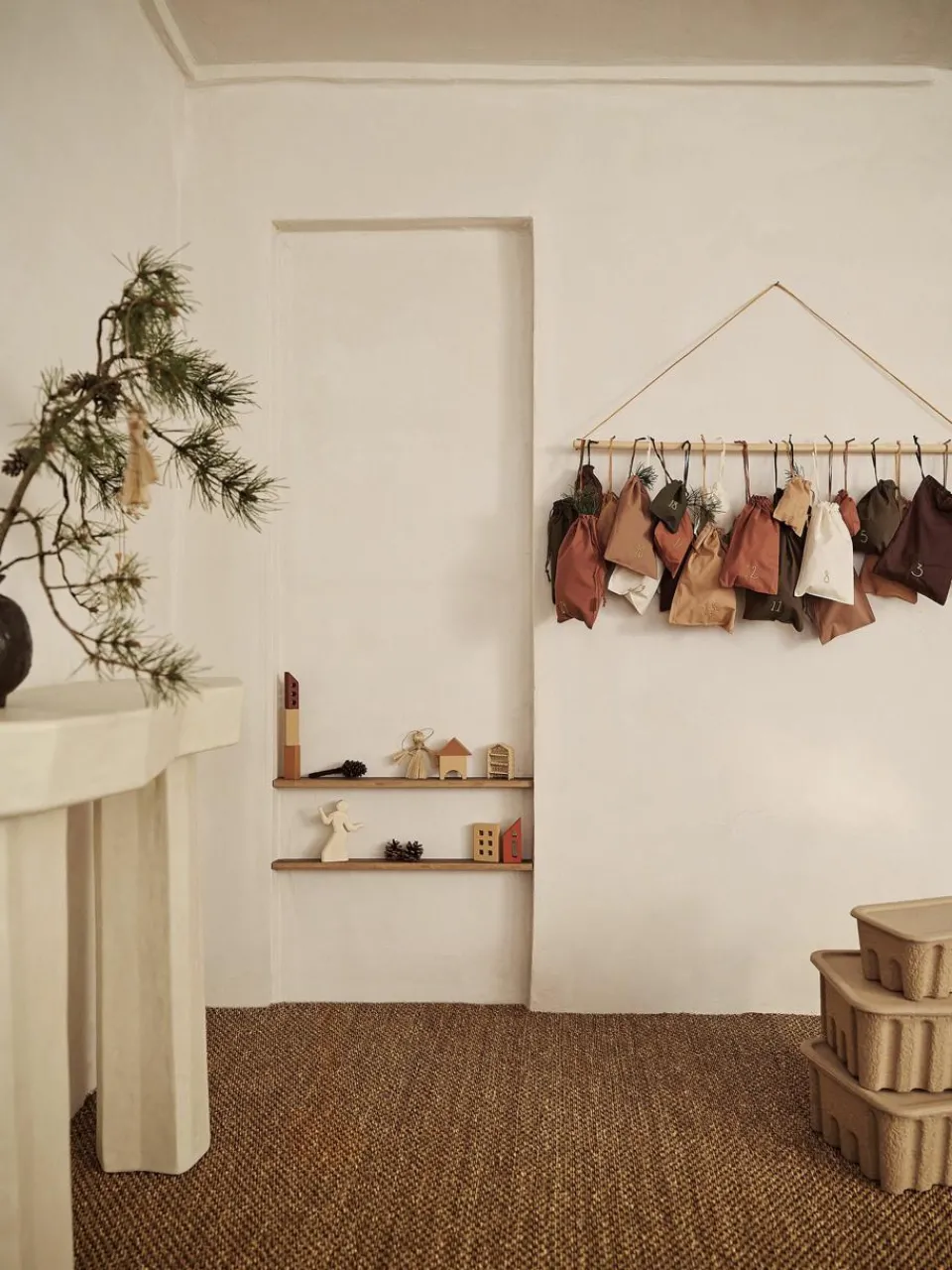 Adventskalender Libre van biokatoen en grenenhout^ferm LIVING Hot