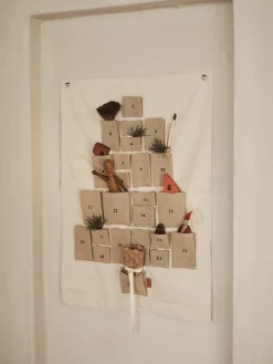 Adventskalender Pine van katoen en jute^ferm LIVING Online