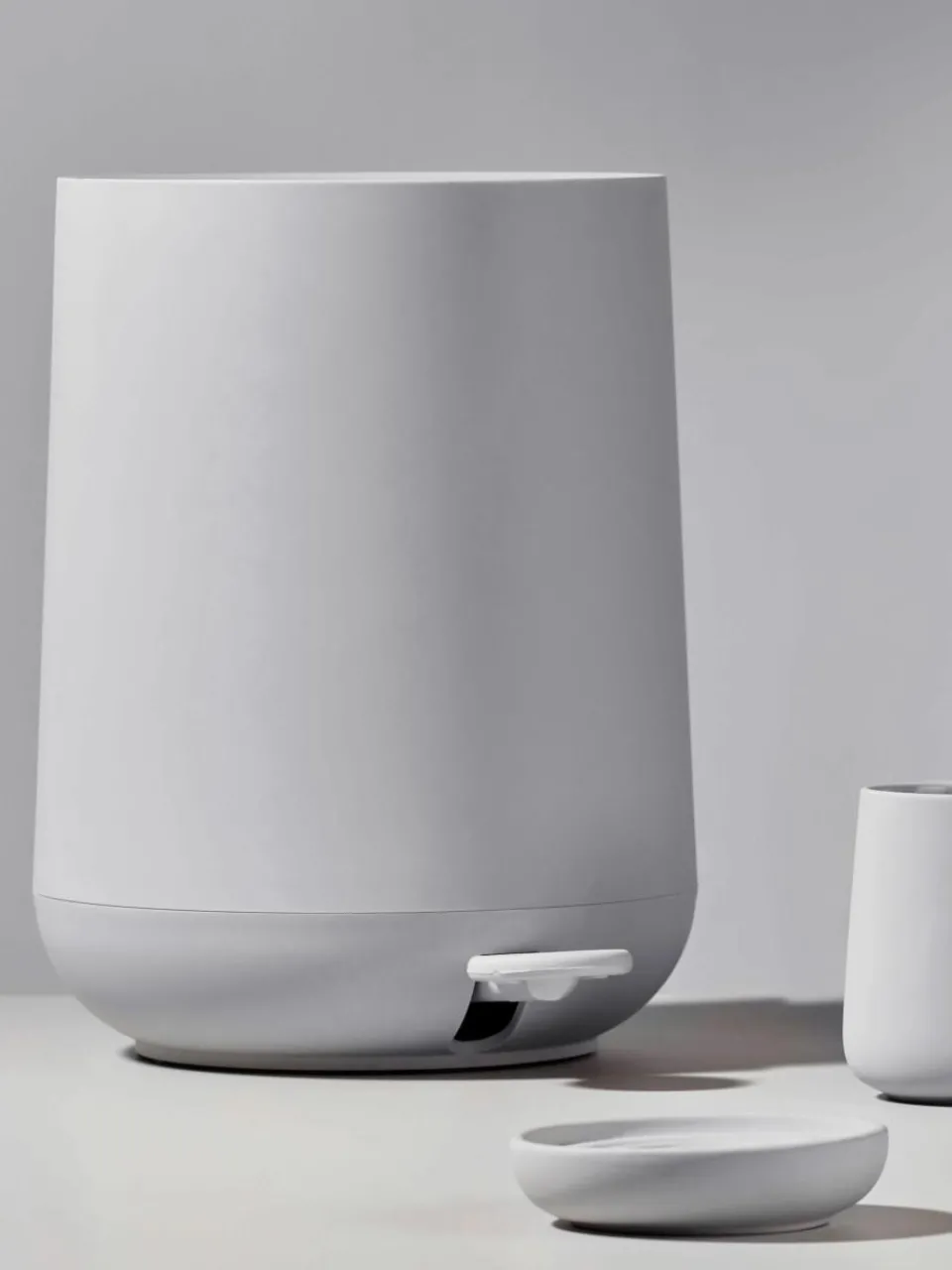 Afvalemmer Nova met softmotion deksel, 5 L^Zone Denmark Discount