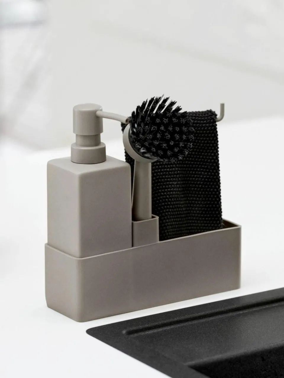 Afwasmiddeldispenser met afwasborstel, set van 3^Zone Denmark Hot