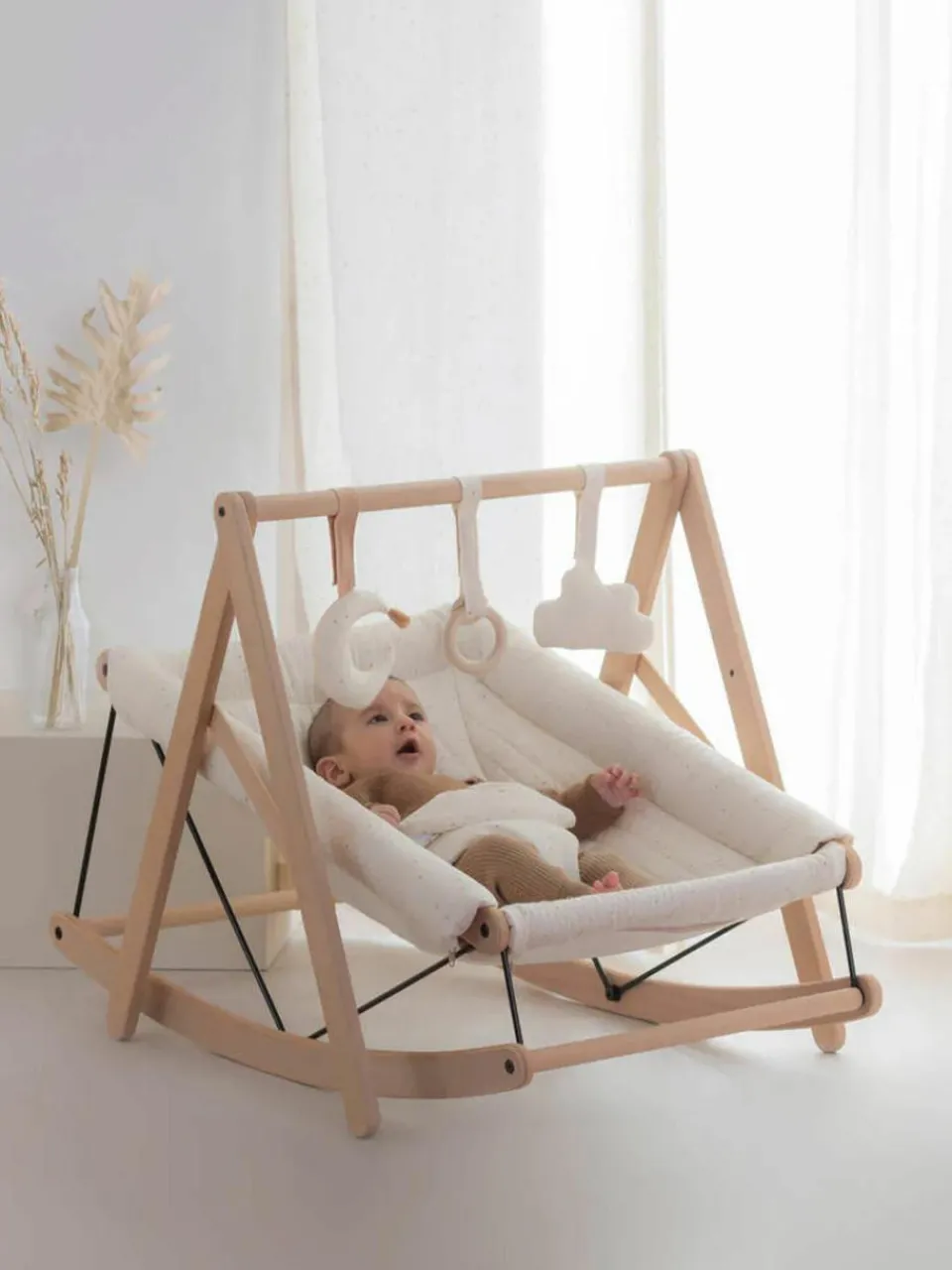 Baby wipstoel Growing Green van beukenhout^Nobodinoz Fashion
