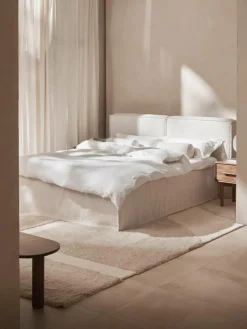 Bouclé boxspring bed Lennon^Westwing Collection Sale