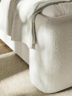 Bouclé boxspring bed Perla met opbergruimte^Westwing Collection Discount