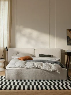 Bouclé gestoffeerd bed Lennon^Westwing Collection Clearance