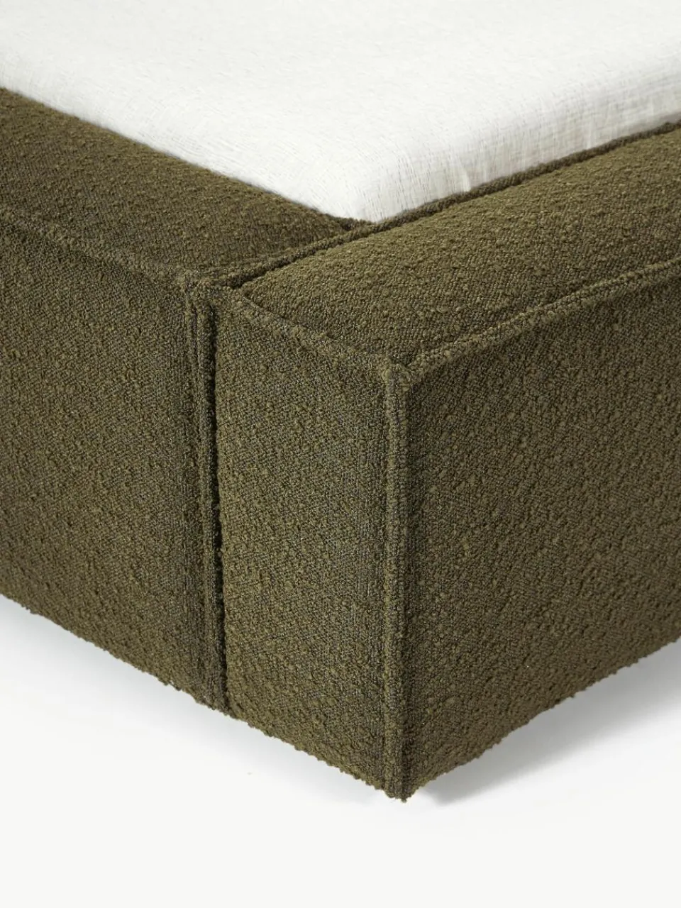 Bouclé gestoffeerd bed Lennon^Westwing Collection Online