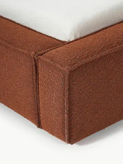 Bouclé gestoffeerd bed Lennon^Westwing Collection Best