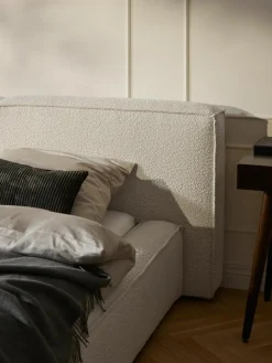 Bouclé gestoffeerd bed Lennon met opbergruimte^Westwing Collection Online