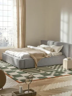 Bouclé gestoffeerd bed Lennon^Westwing Collection Discount
