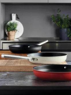 Braadpan 50's Style met antiaanbaklaag^Smeg Best