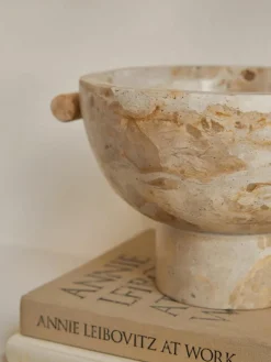 Decoratieve schaal Fossil van marmer, H 15 cm^Westwing Collection Hot