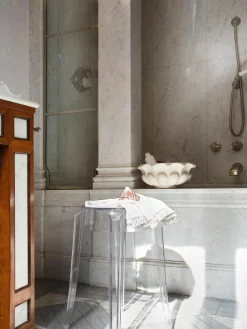 Design kruk Charles Ghost^Kartell Fashion