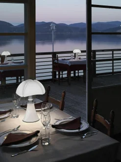 Dimbare LED tafellamp Pipistrello^Westwing Online