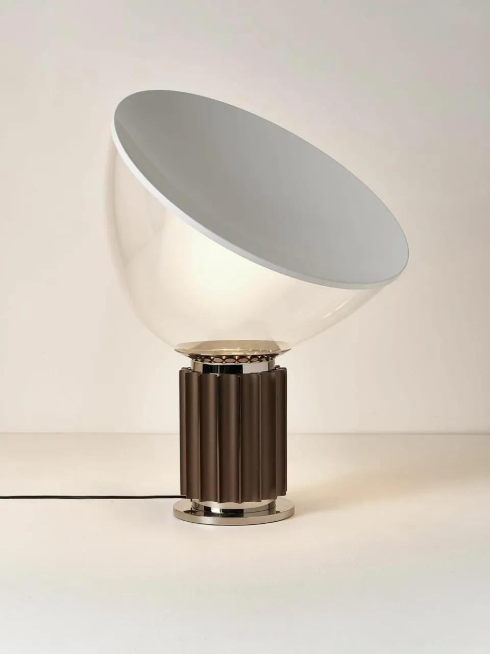 Dimbare LED tafellamp Taccia Small, mondgeblazen^Flos Hot