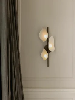 Dimbare LED wandlamp Florii^Nuura Outlet