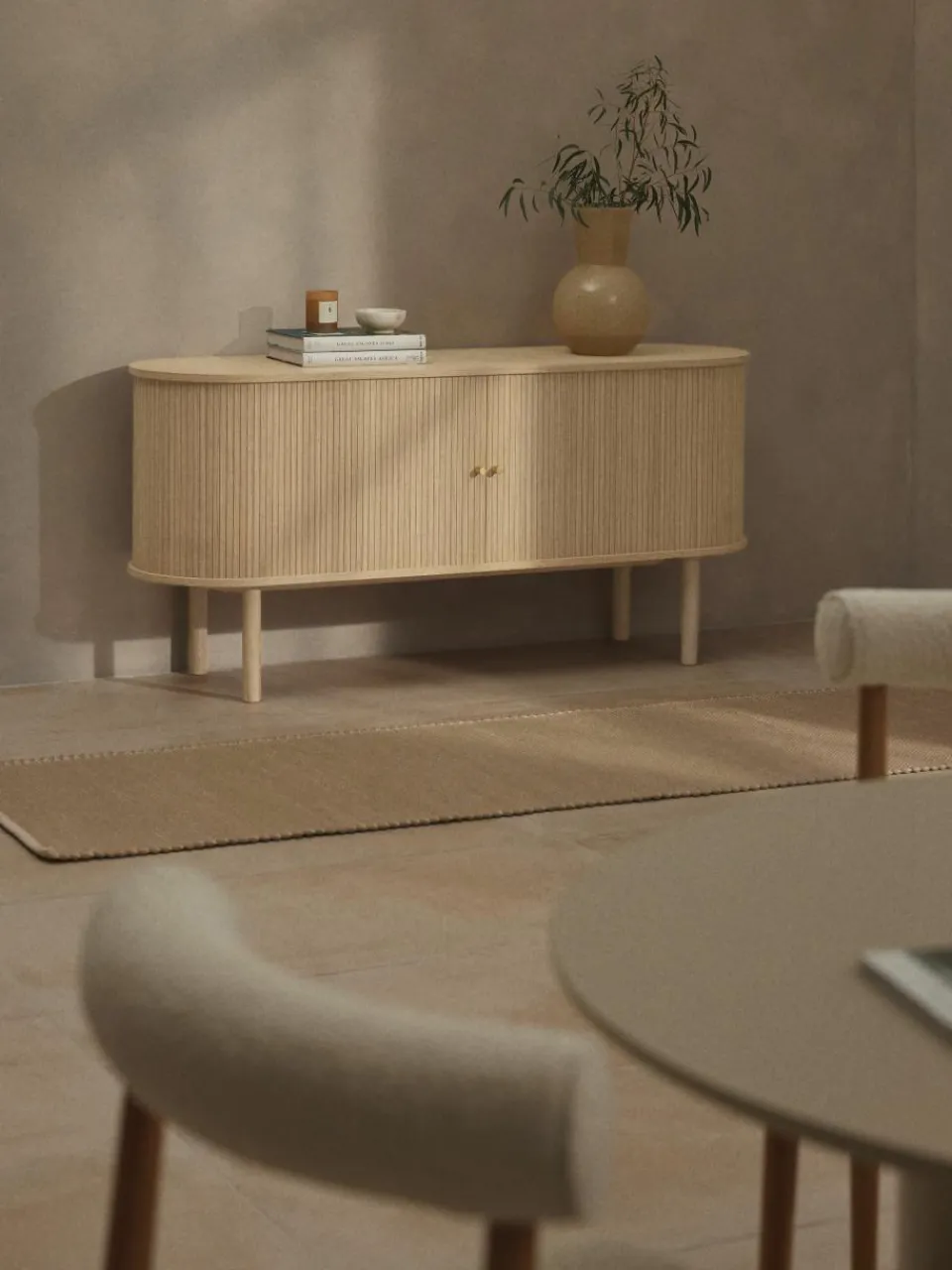 Dressoir Calary met geribde voorzijde^Westwing Collection New