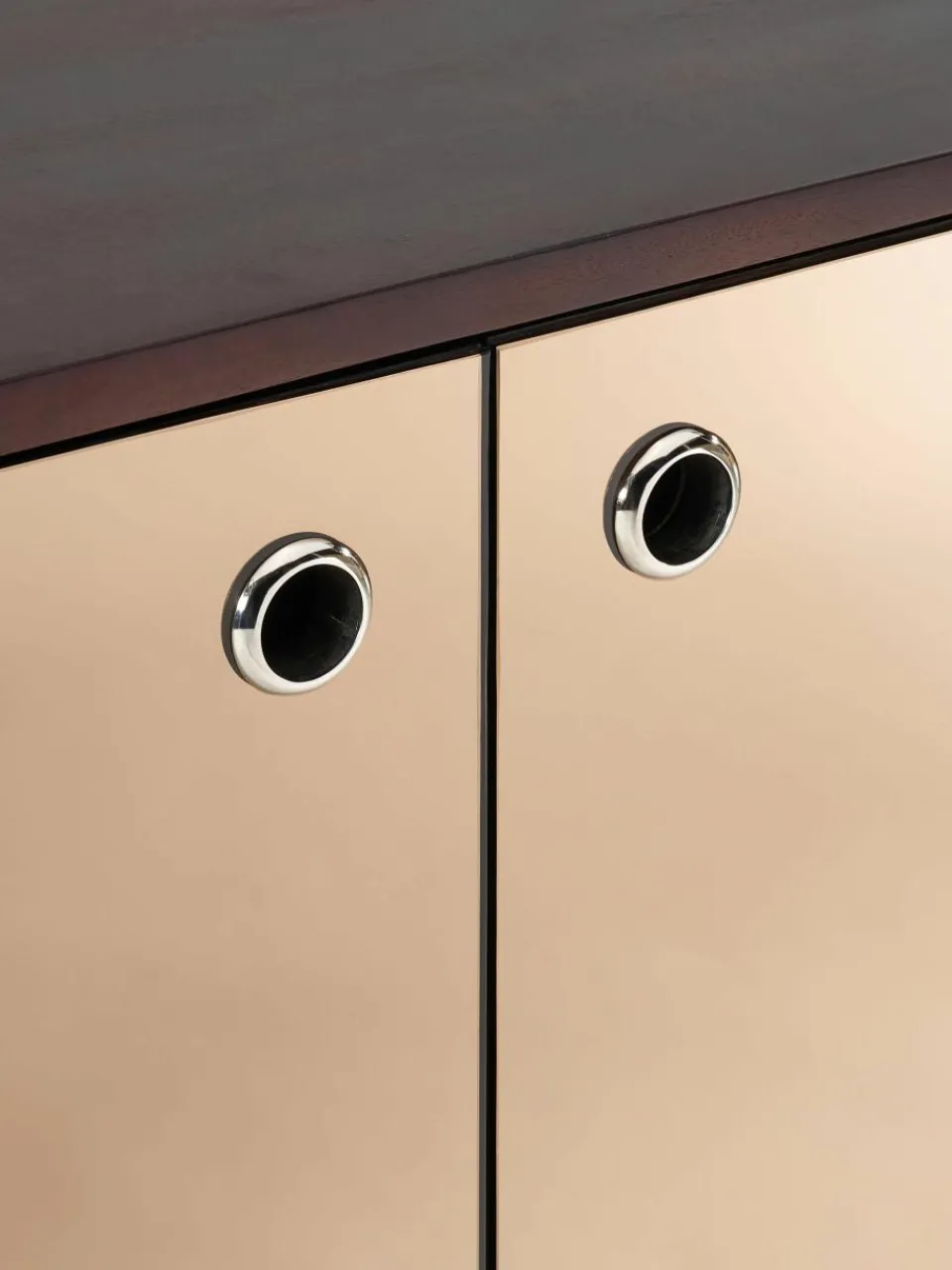 Dressoir Scarlett met spiegelglazen deuren^Westwing Collection Best