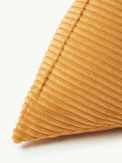 Driehoekige corduroy kussen Kylen^Westwing Collection Clearance