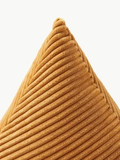 Driehoekige corduroy kussen Kylen^Westwing Collection Clearance