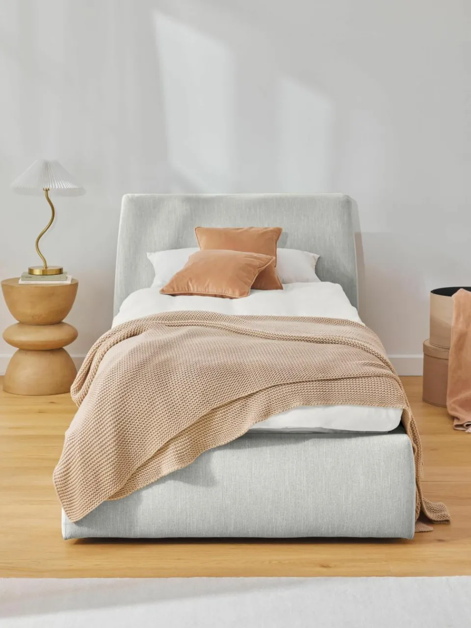 Eenpersoonsbed Cloud met opbergruimte^Westwing Collection New