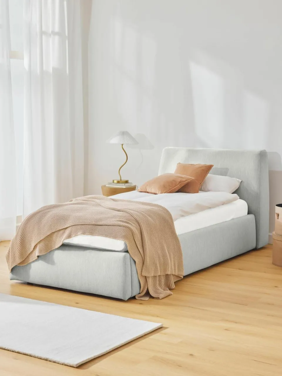 Eenpersoonsbed Cloud met opbergruimte^Westwing Collection New