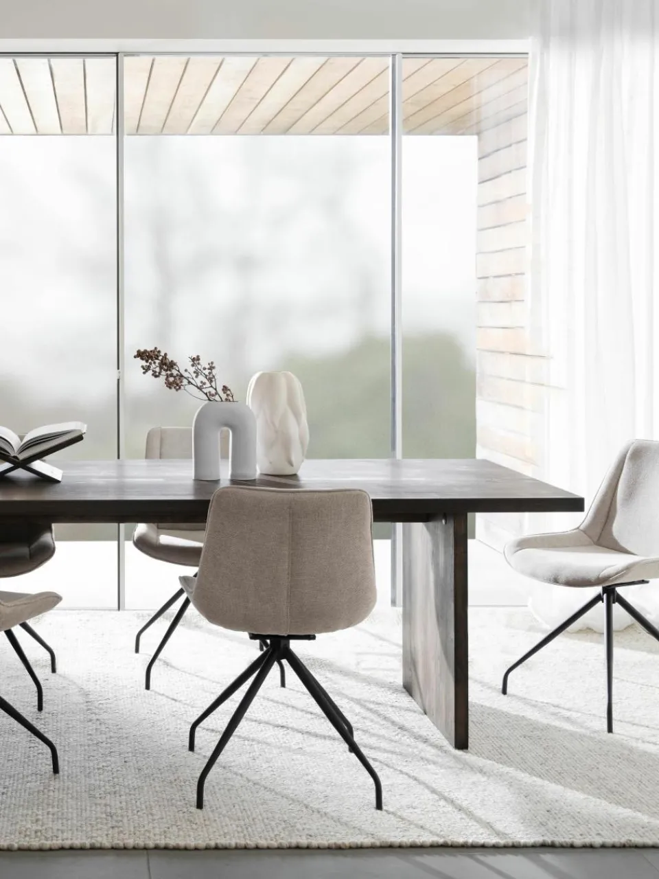 Eettafel Emmett van eikenhout, 240 x 95 cm^Rowico Online