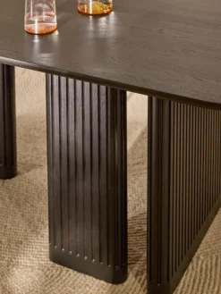 Eettafel Jolka van eikenhout, in verschillende formaten^Westwing Collection Best