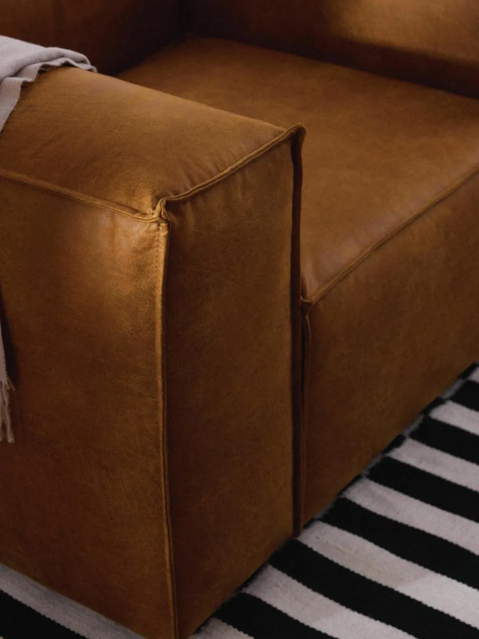 Fauteuil Lennon van gerecycled leer^Westwing Collection Best