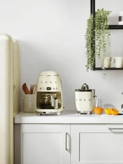 Filterkoffiemachine 50's Style^Smeg Outlet