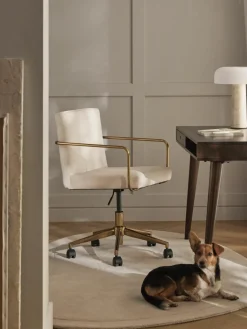 Fluwelen bureaustoel Kashya met armleuning, in hoogte verstelbaar^Westwing Collection Outlet