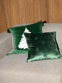 Fluwelen kussenhoes Amara met geborduurde kerstboom^Westwing Collection Discount