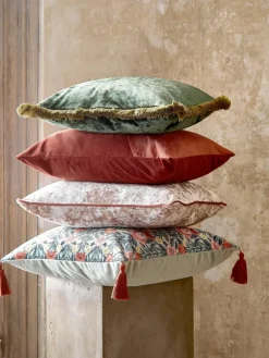 Fluwelen kussenhoes Cyrus met franjes^Westwing Collection Clearance