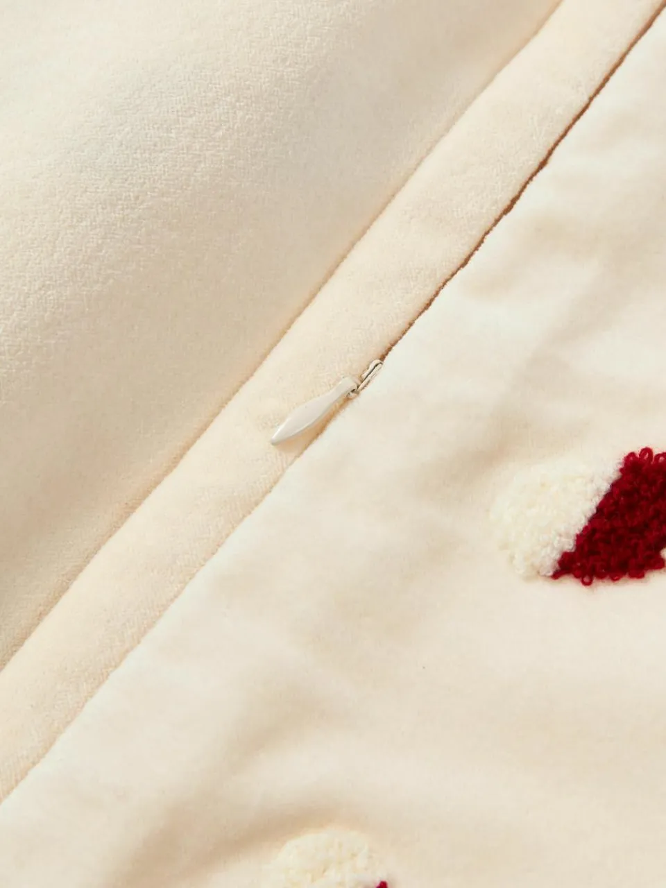Fluwelen kussenhoes Darva met getuft snoepstokken-patroon^Westwing Collection Outlet
