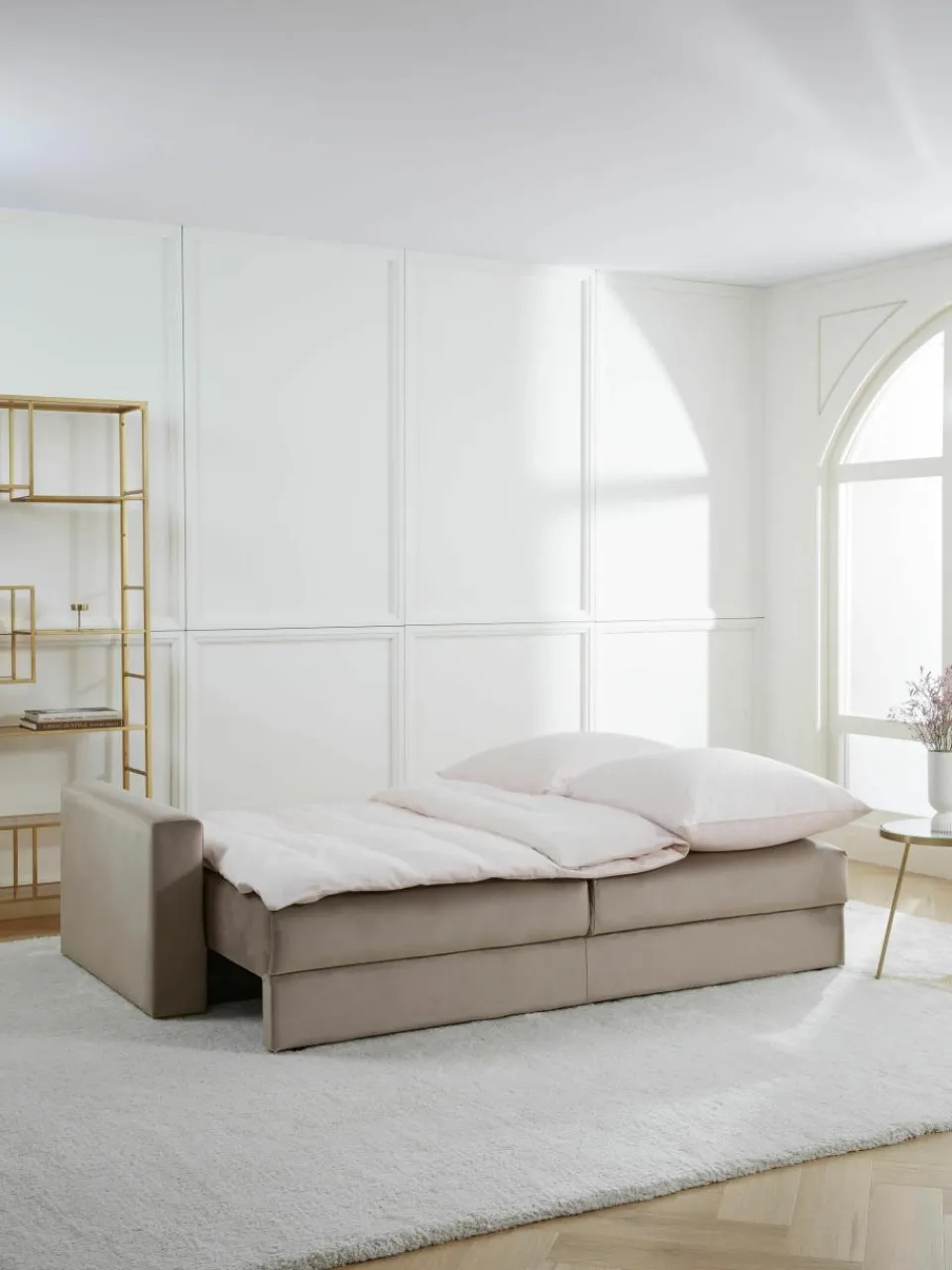 Fluwelen slaapbank Tasha (3-zits) met opbergruimte^Westwing Collection Hot