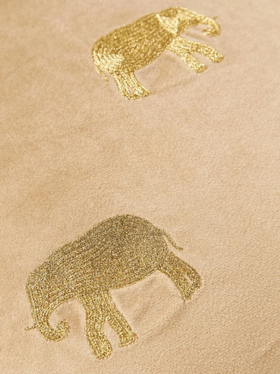 Geborduurde fluwelen kussenhoes Elefco^Westwing Collection Fashion