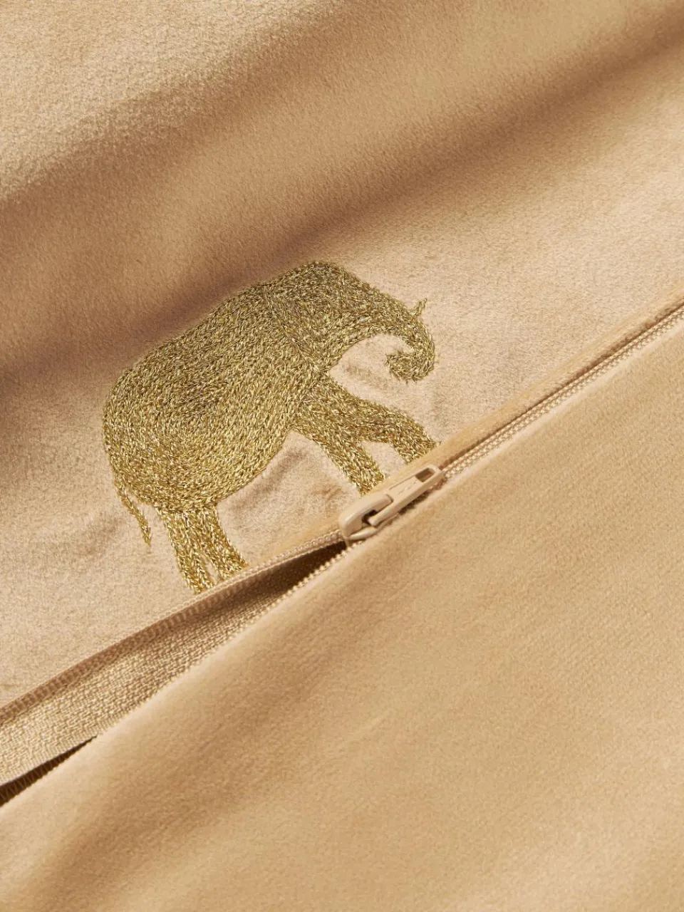Geborduurde fluwelen kussenhoes Elefco^Westwing Collection Fashion