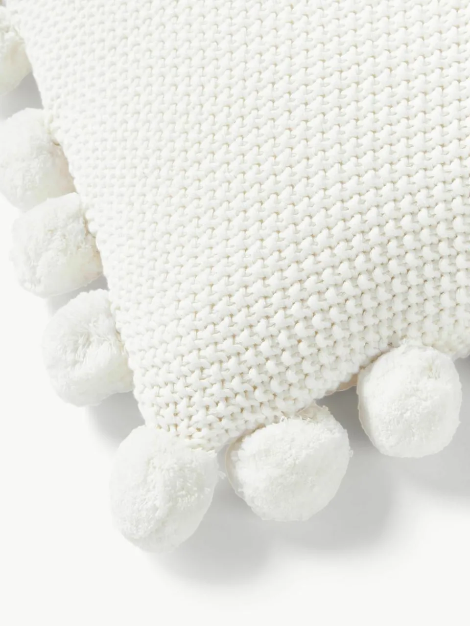 Gebreide kussenhoes Molly met pompoms^Westwing Collection Hot