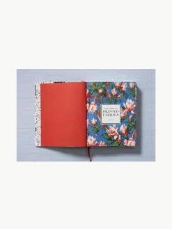 Geïllustreerde boeken The Book of Printed Fabrics. From the 16th century until today, set van 2^Westwing New