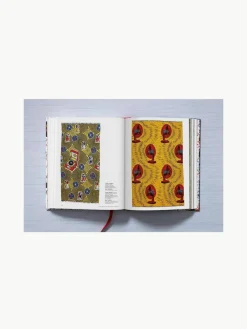 Geïllustreerde boeken The Book of Printed Fabrics. From the 16th century until today, set van 2^Westwing New