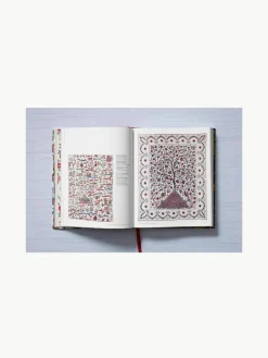 Geïllustreerde boeken The Book of Printed Fabrics. From the 16th century until today, set van 2^Westwing New
