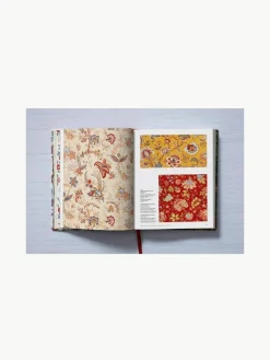 Geïllustreerde boeken The Book of Printed Fabrics. From the 16th century until today, set van 2^Westwing New