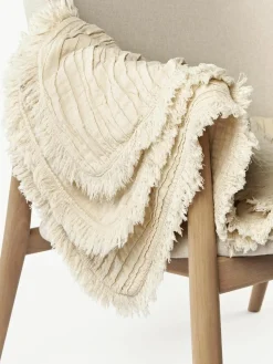 Geplooide katoenen deken Artemis met franjes^Westwing Collection Sale