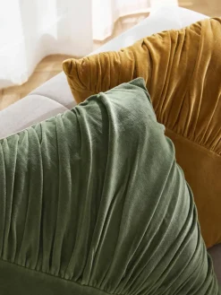 Geruffeld fluwelen kussen Vada^Westwing Collection Outlet