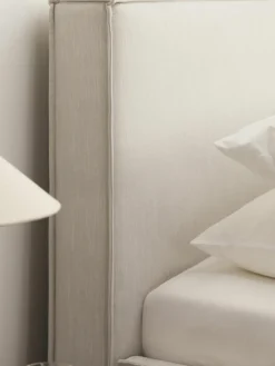 Gestoffeerd bed Dream met opbergruimte^Westwing Collection Sale