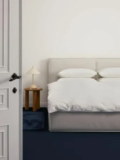 Gestoffeerd bed Dream met opbergruimte^Westwing Collection Sale