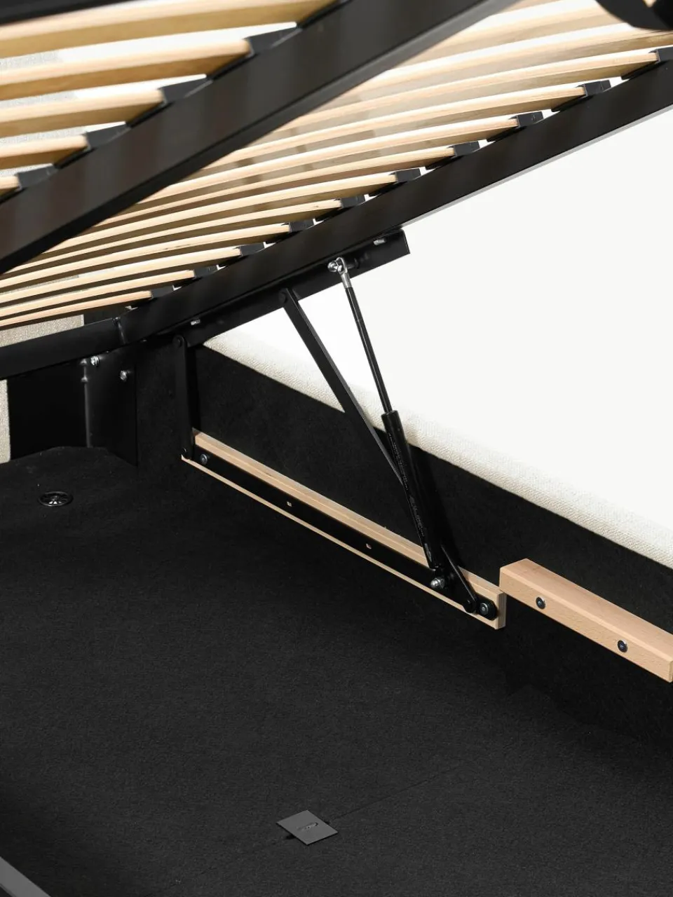 Gestoffeerd bed Ebba met opbergruimte^Westwing Collection Online