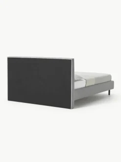 Gestoffeerd bed Giulia met houten poten^Westwing Collection Outlet