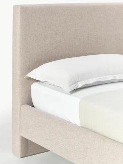 Gestoffeerd bed Giulia met houten poten^Westwing Collection Best