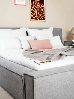 Gestoffeerd bed Lennon^Westwing Collection New