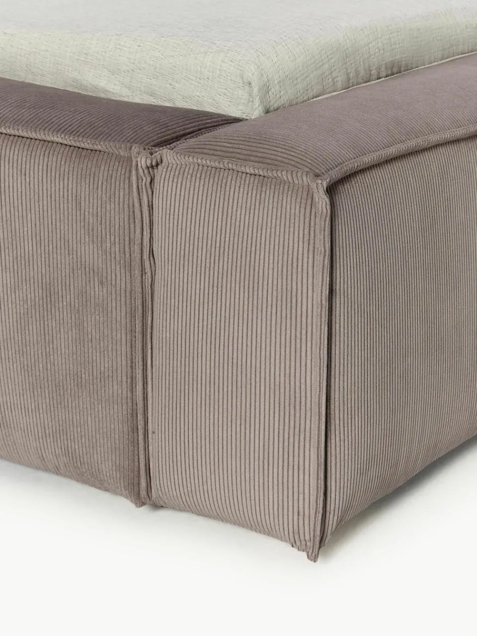 Gestoffeerd bed Lennon van corduroy met opbergruimte^Westwing Collection Fashion