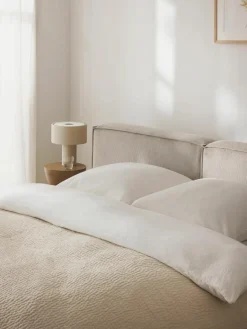 Gestoffeerd bed Lennon van corduroy^Westwing Collection New